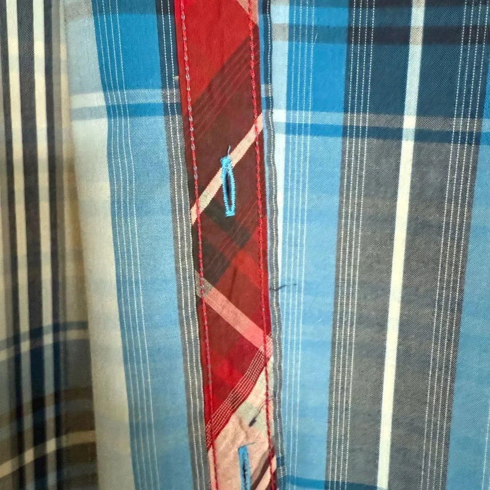 The Northface Large Blue Plaid Men's Shirt Short Sleeve Button Front.